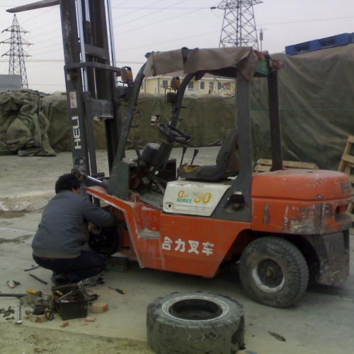 叉車(chē)維修展示案例2